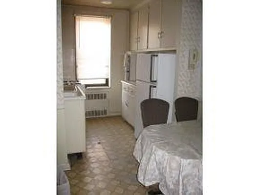 Sold by Fillmore | media 1