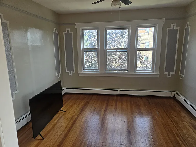 123 Liberty Ave — Photo 18
