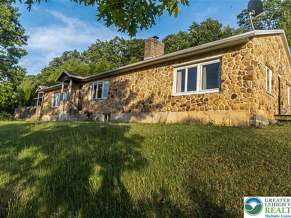 2nd image of 204 Ridge Cup Rd
