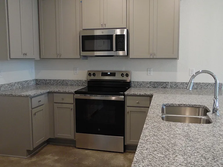 903 Cherry Laurel Ln — Photo 5