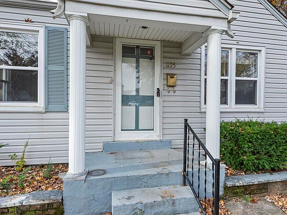 3rd image of 1195 Saint Richard Dr