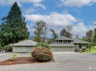 18316 256th Ave SE, Maple Valley, WA 98038