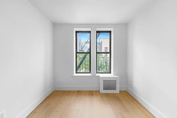 Bedroom, photo 5