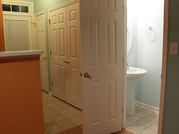 3rd image of 5610 Katherine Ct