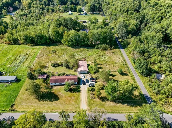 2512 Hess Rd, Manchester, OH 45144
