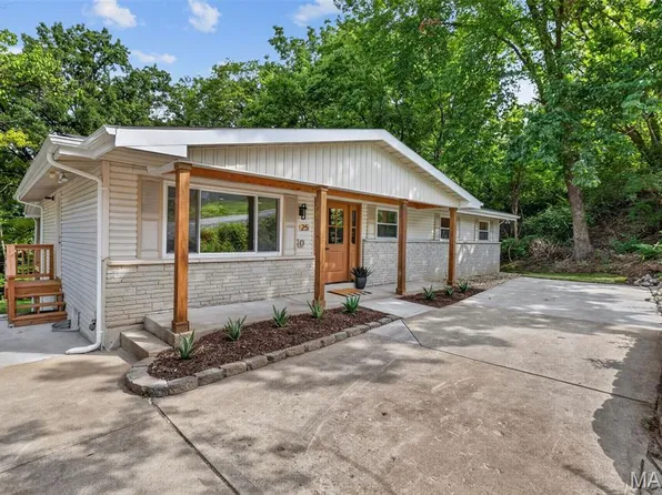 25 Big Oak Dr, Saint Peters, MO 63376