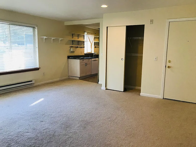 4425 Greenwood Ave N #105 — Photo 8