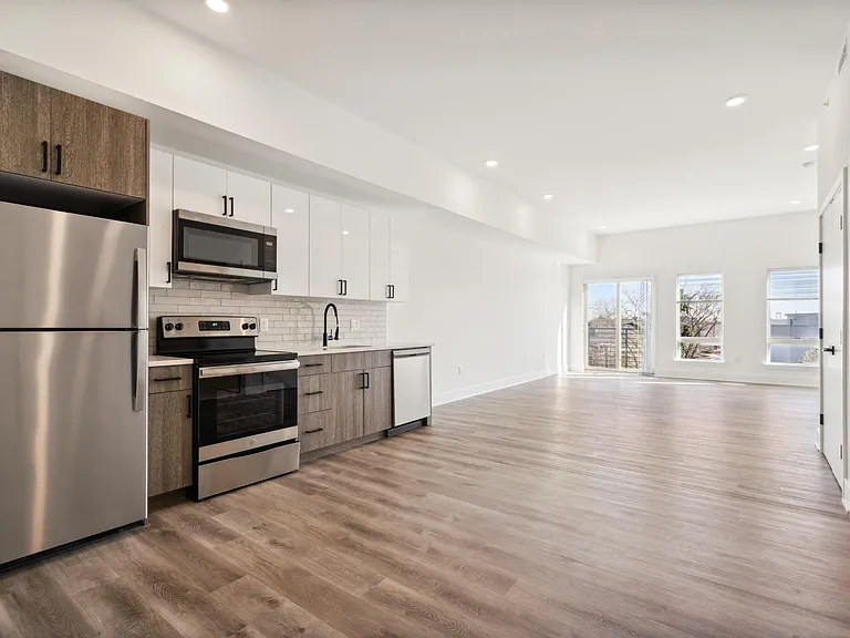 1420 Point Breeze Avenue — Photo 17