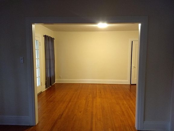 5th image of 5648 Franklin Ave