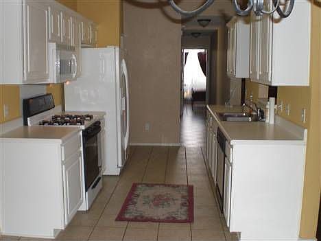 3rd image of 2080 Buckley Ln