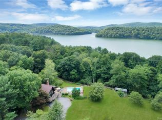 5 Croton Lake Rd, Croton On Hudson, NY 10520