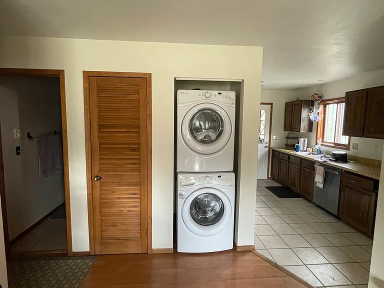 311 N Chipmunk Cir — Photo 12