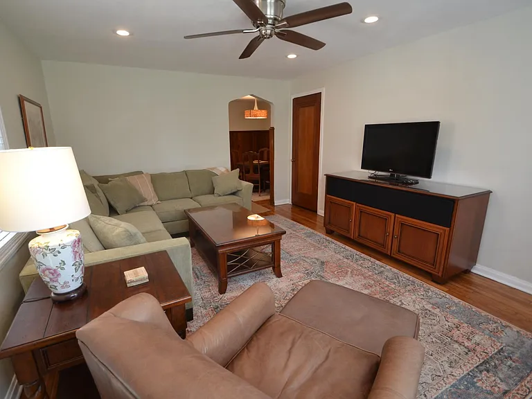 6938 Home St #1 — Photo 2
