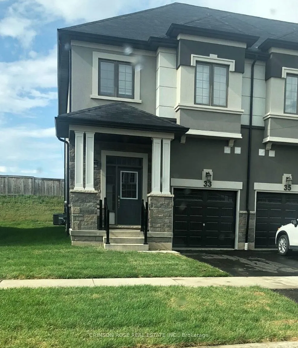 3 bed, $2,550 — Photo 1