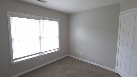5th image of 1209 Bronze Oak Way