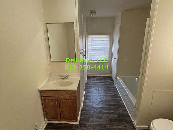 4th image of 2001 S Kerth Ave