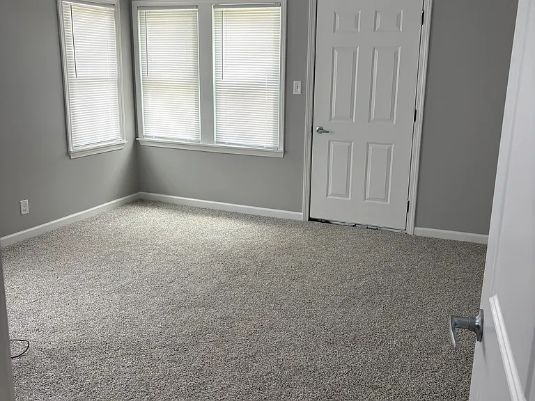 23702 W Main St — Photo 8