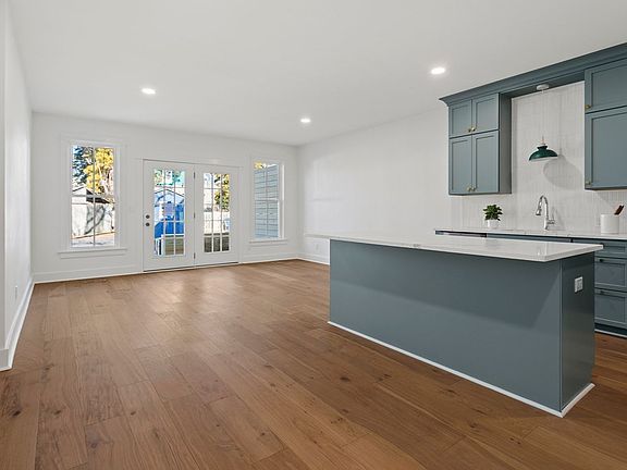 2nd image of 517 Randolph Ave