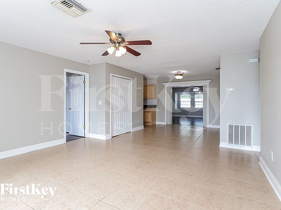 4th image of 11107 Finchley Pl