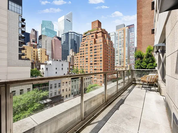 301 East 50th Street 5B image 1 of 32