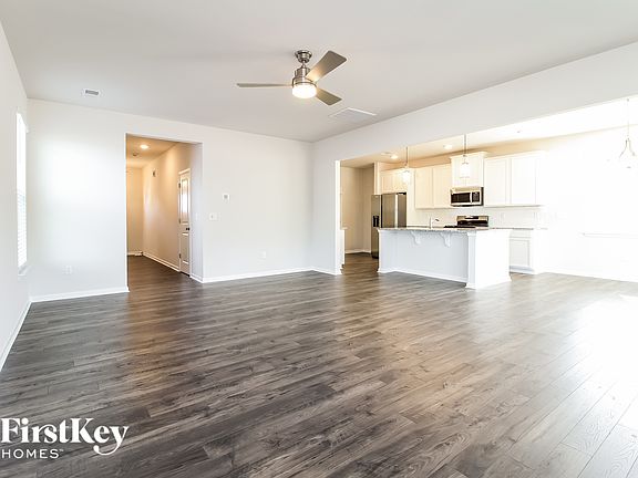 4th image of 428 Stonefence Dr