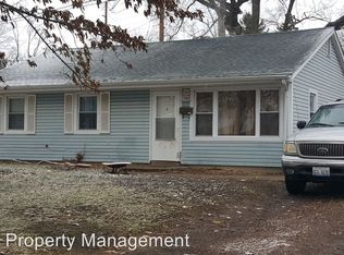 1602 Hedge Rd, Champaign, IL 61820