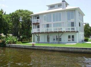 1229 Lagoon Rd, Tarpon Springs, FL 34689