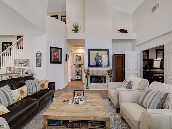 5th image of 2025 Summer Cove Ct Unit 102