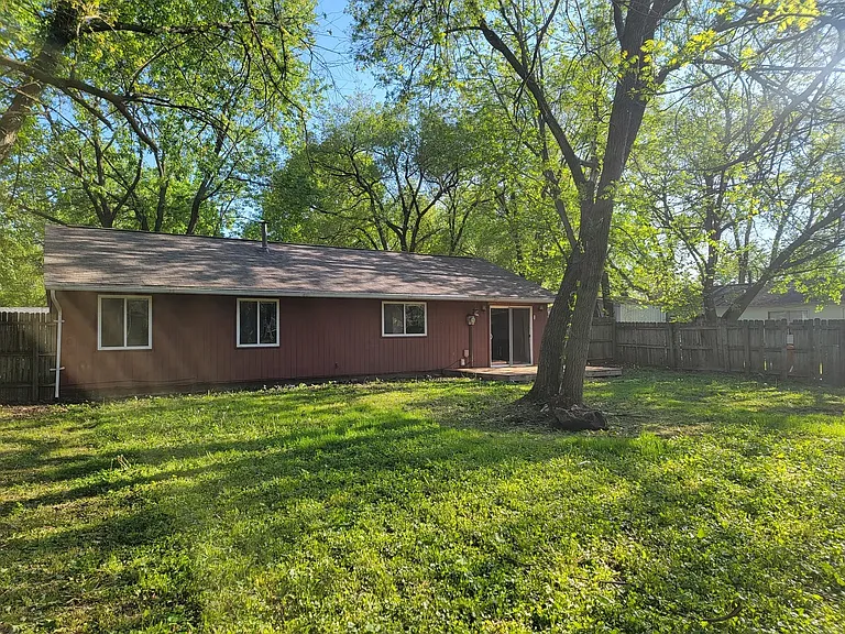 3320 Kimberly Dr — Photo 6