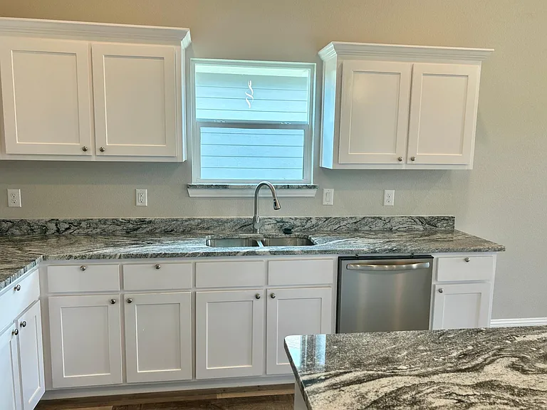 232 Marianne Cir — Photo 6