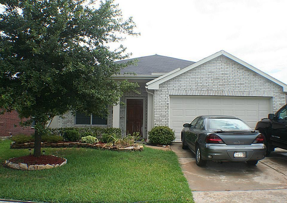 1st image of 17319 Brookhollow Trace Ct