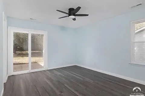 125 Sharon Dr — Photo 13