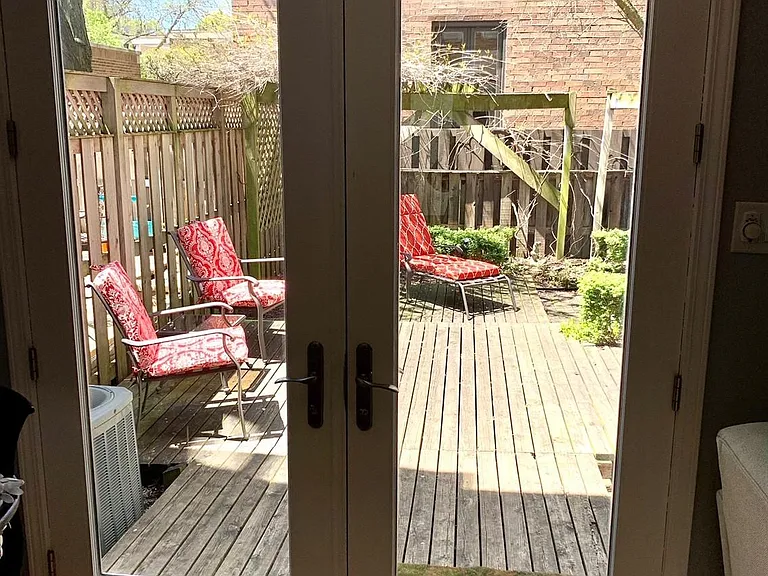 1610 N Larrabee St — Photo 33