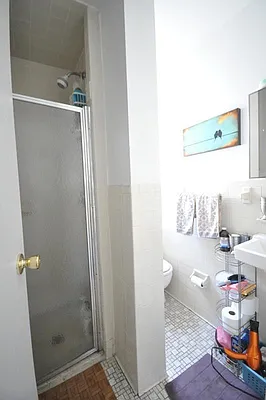 Rented by Keller Williams NYC | media 27