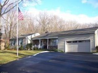 351 Jonestown Rd, Oxford, NJ 07863