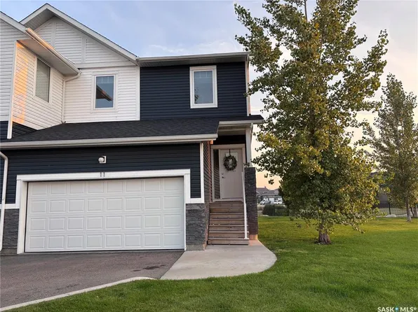 UNIT 11-510 Kloppenburg CRESCENT, Saskatoon, SK S7W 0X8