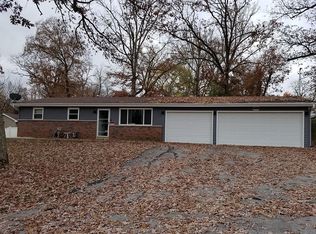 11 New Sugar Creek Rd, Fenton, MO 63026