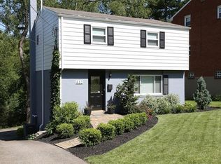 832 Bethany Dr, Pittsburgh, PA 15243