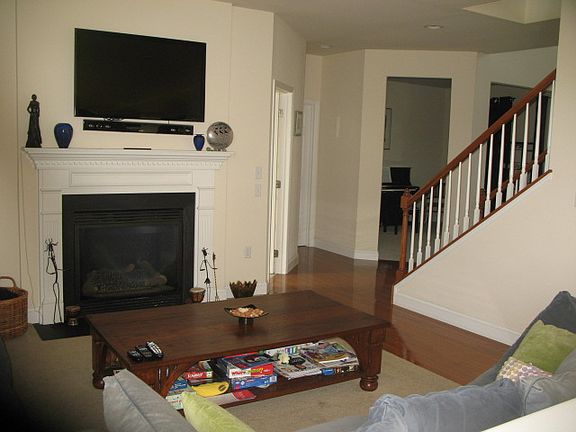 Family room w/ Gas FP