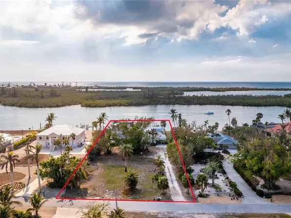 265 Green Dolphin Dr S, Placida, FL 33946