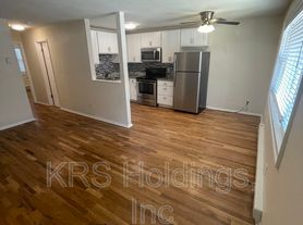 946 W Ocean View Ave, Norfolk, VA