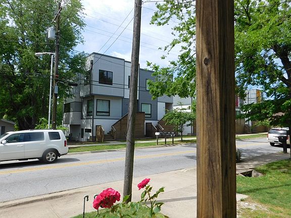 4th image of 136 W Martin Luther King Jr Blvd