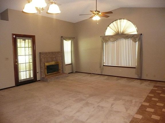 2nd image of 68 Cantebury Dr