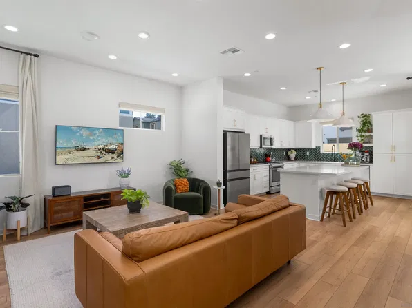 619 Townsend Way, San Marcos, CA 92078