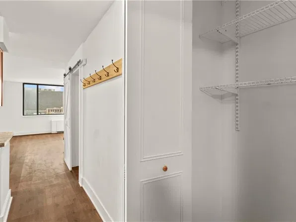 600 E 8th St APT 9S, Kansas City, MO 64106