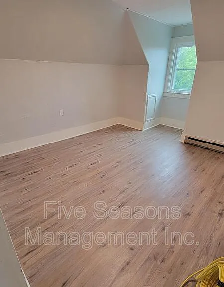 19 Fletcher Pl #3 — Photo 6