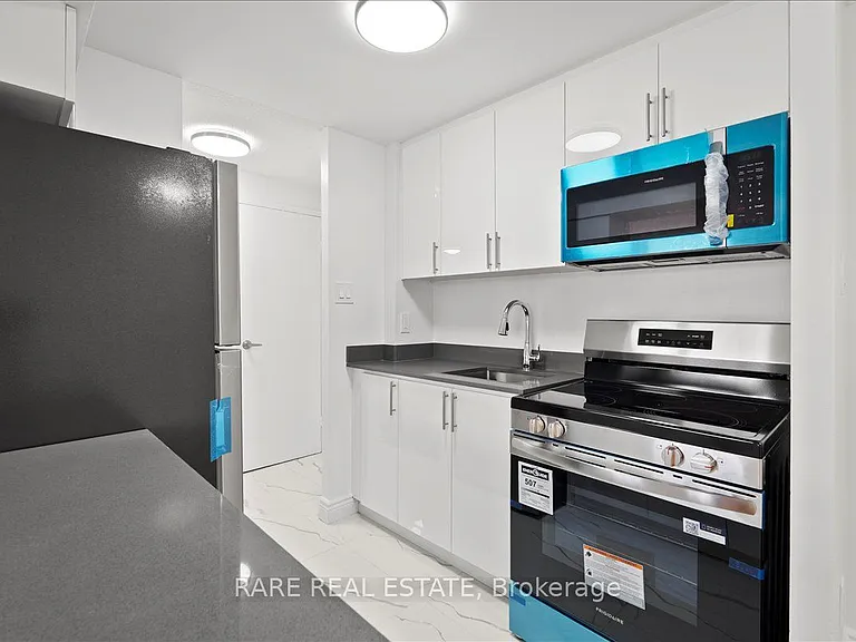 7555 Goreway Dr #139 — Photo 6