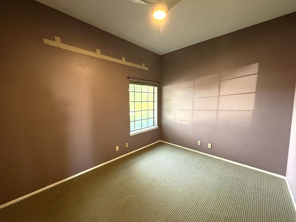 Building Photo 5