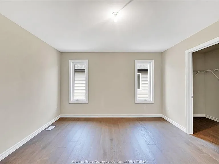 397 Hemlock Ln #MAIN — Photo 11