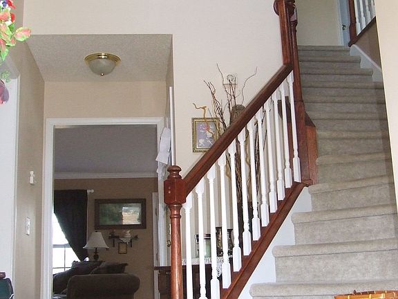 Elegant vaulted entry